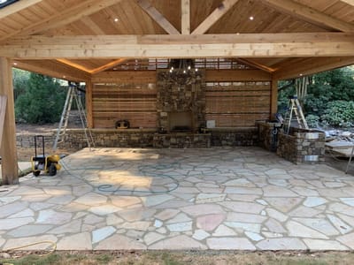 Outdoor kitchen stonework
