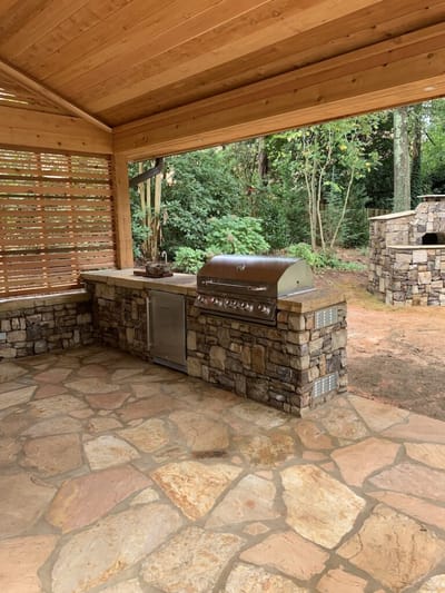 Outdoor Kitchens & Pavilions